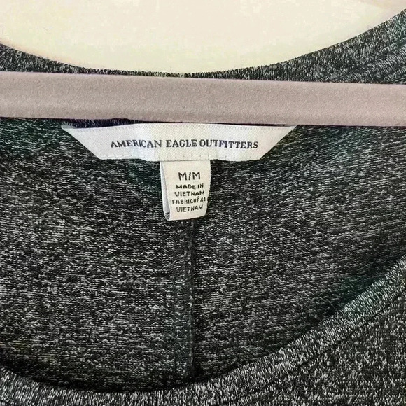 American eagle Gray Pullover Crew Neck 3/4 Sleeves Women’s size medium - Picture 3 of 6